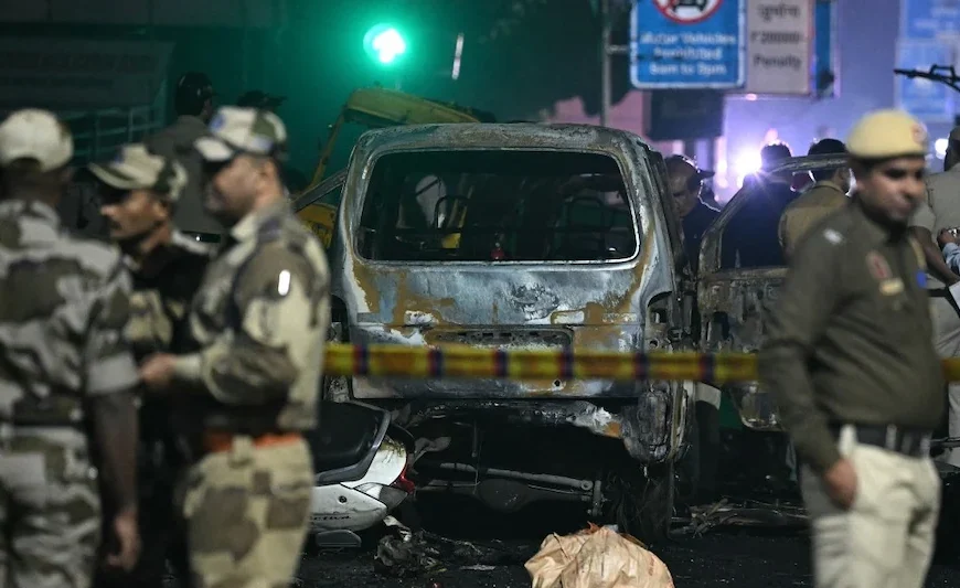 दिल्ली ब्लास्ट: क्या ये आतंकवादी हमला था? कार के परखच्चे उड़े, अब तक के ये 5 बड़े अपडेट्स…