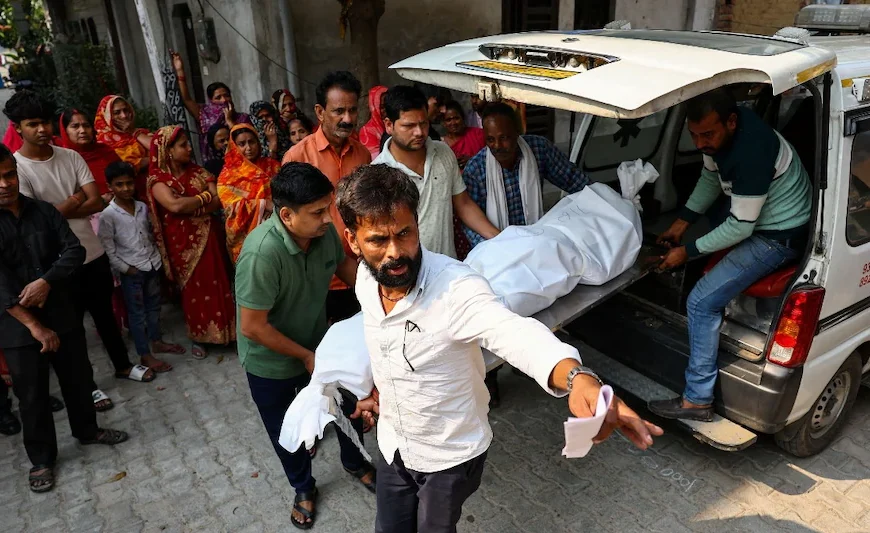 दिल्ली ब्लास्ट: 10 मौतें, 8 की पहचान, बाकी दो लाशें आतंकियों की?